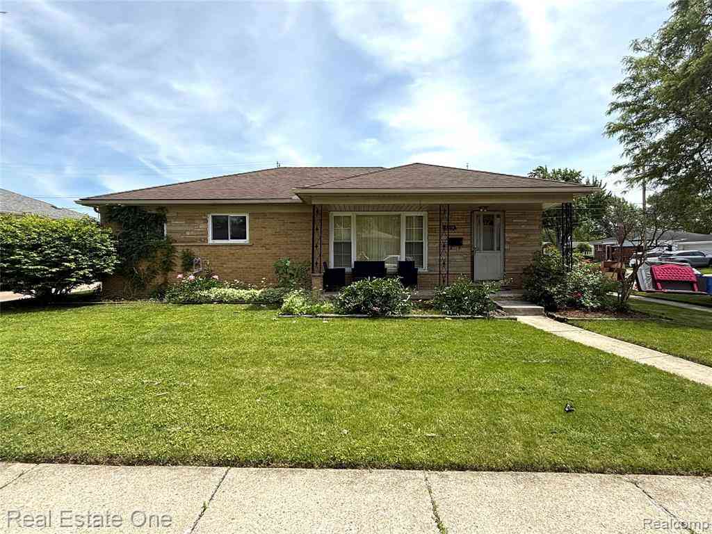 Homes For Rent - 6810 Rosemary Street <br/> Dearborn Heights, MI 48127