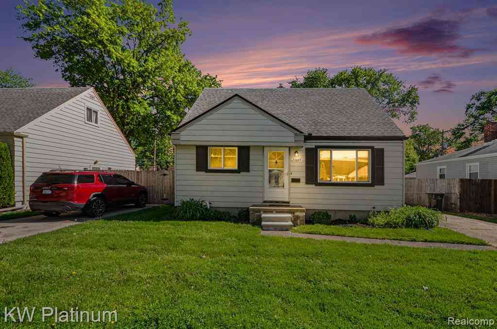 Homes For Sale - 23647 Beverly Street <br/> Saint Clair Shores, MI 48082