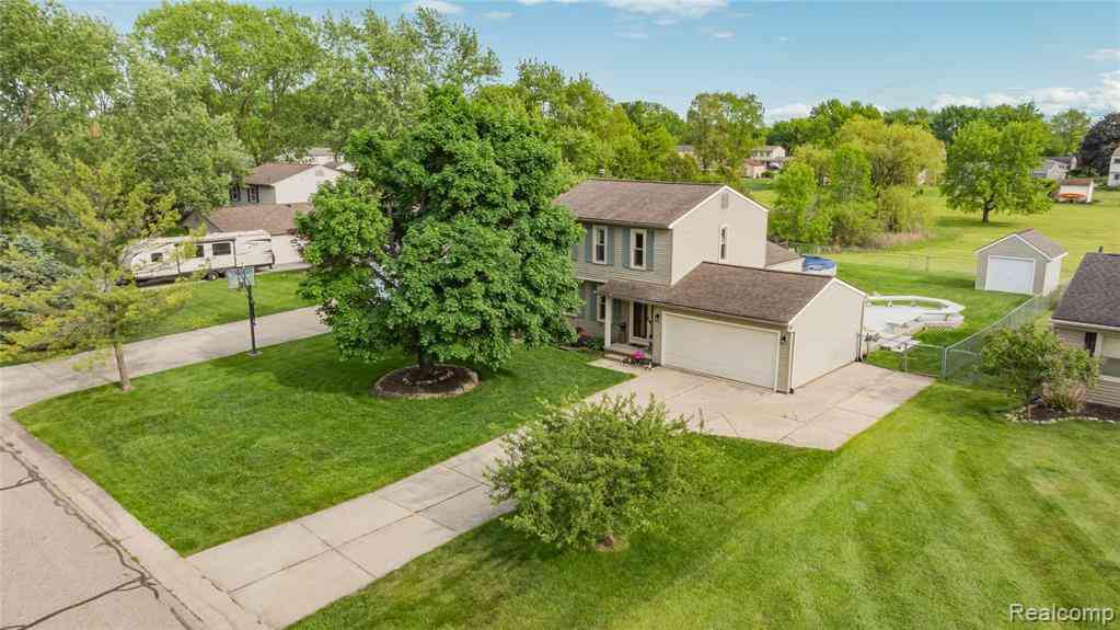 Homes For Sale - 3553 Loon Lake Road <br/> Oakland County, Wixom, MI 48393