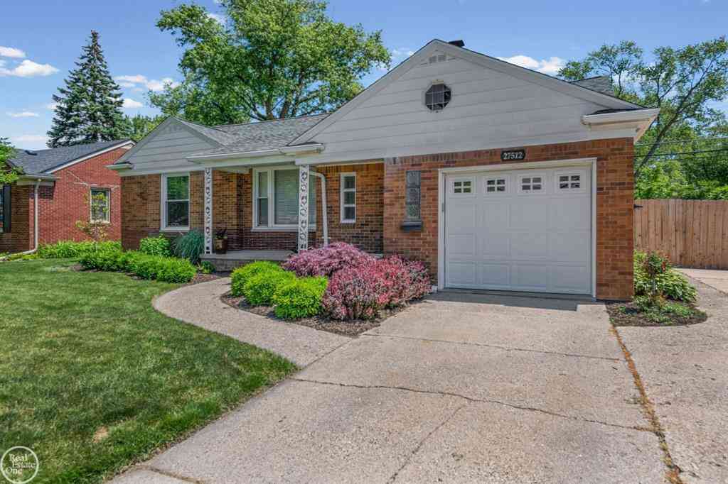 Homes For Sale - 27512 Little Mack Avenue <br/> Saint Clair Shores, MI 48082