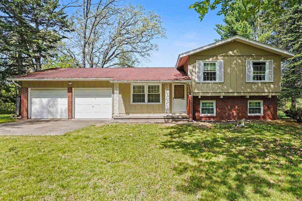 Homes For Sale - 1860 S Jackson Avenue <br/> Harrison, MI 48625