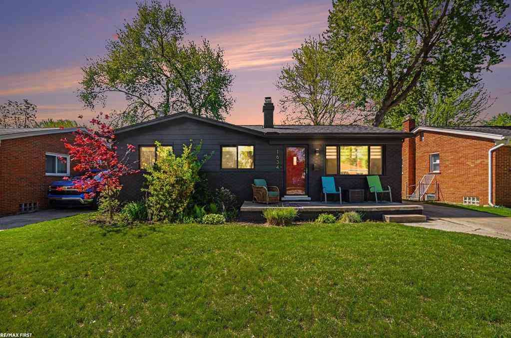 Homes For Sale - 1634 Beaupre Avenue <br/> Oakland County, Madison Heights, MI 48071