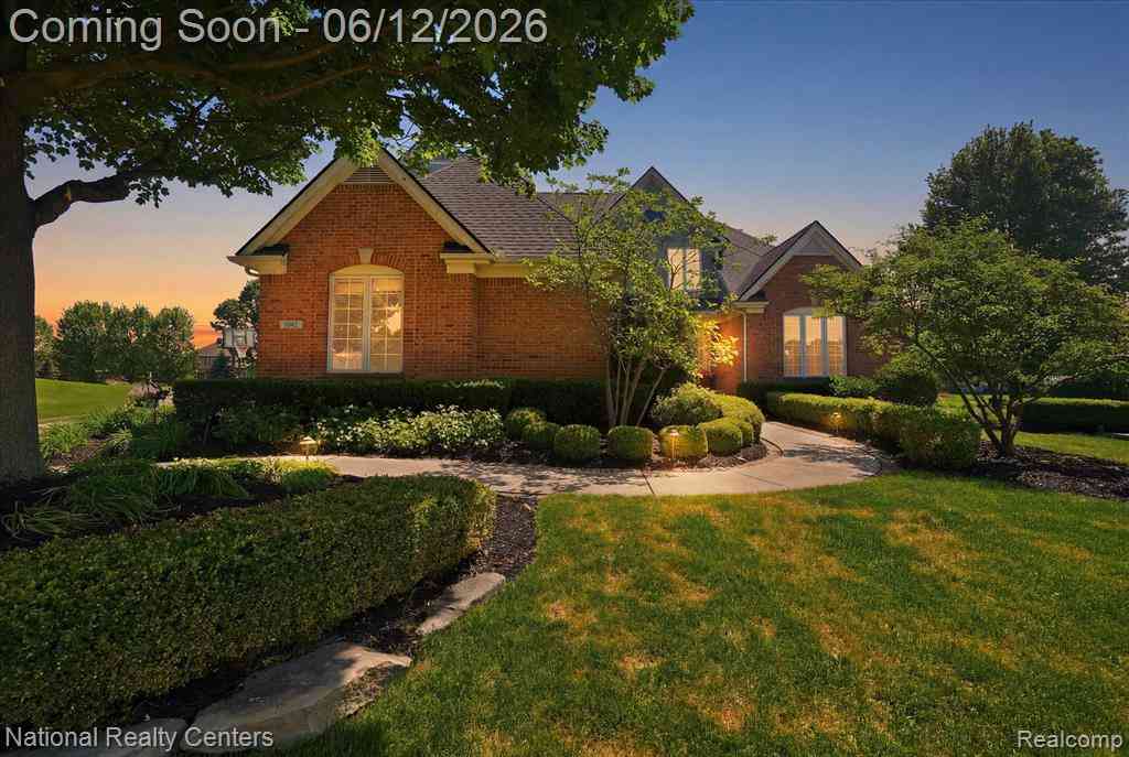 Homes For Sale - 1042 Saint Andrews  <br/> Highland, MI 48357