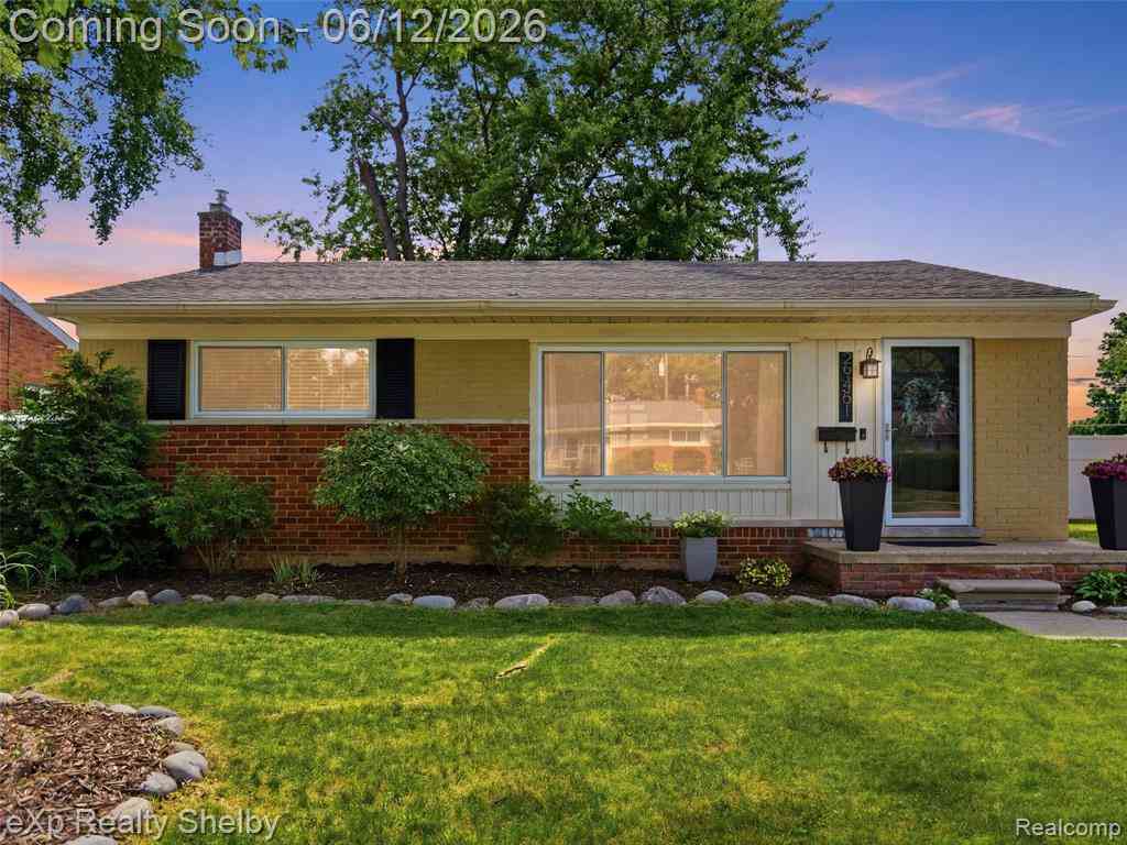 Homes For Sale - 29451 Mark Avenue <br/> Oakland County, Madison Heights, MI 48071