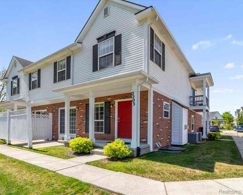 Condo For Sale - 2203 Riversedge Drive <br/> Saline, MI 48176