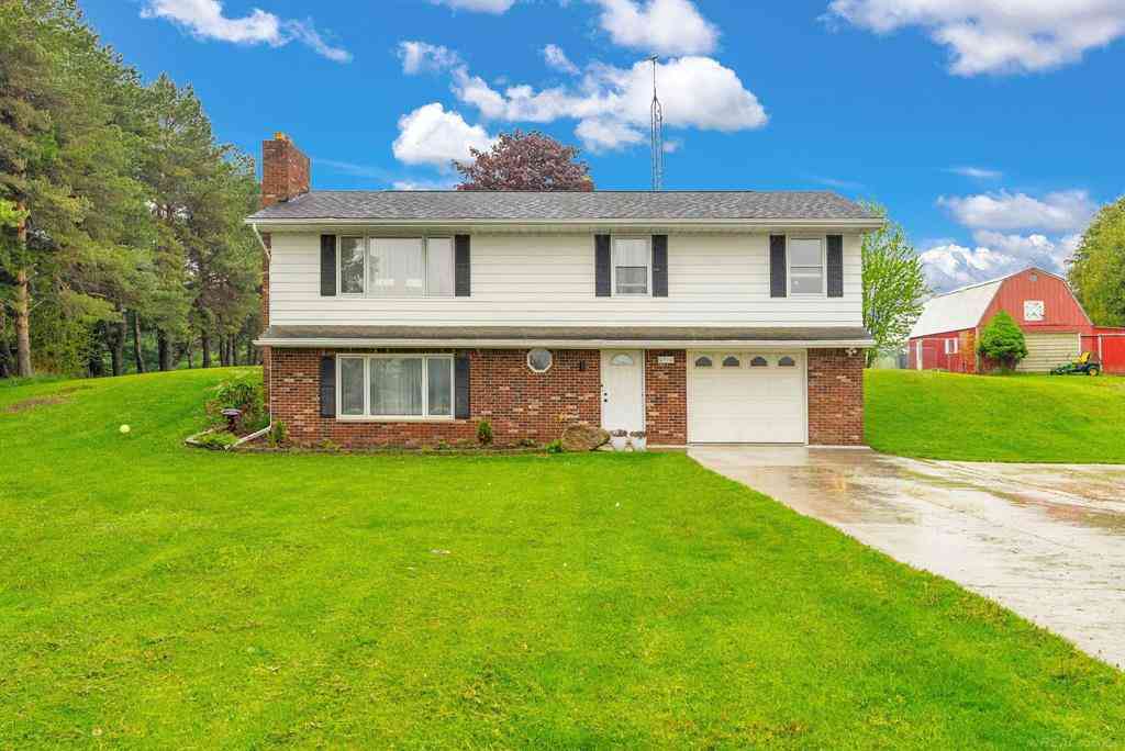 Homes For Sale - 4394 Deckerville Road <br/> Sanilac County, Deckerville, MI 48427