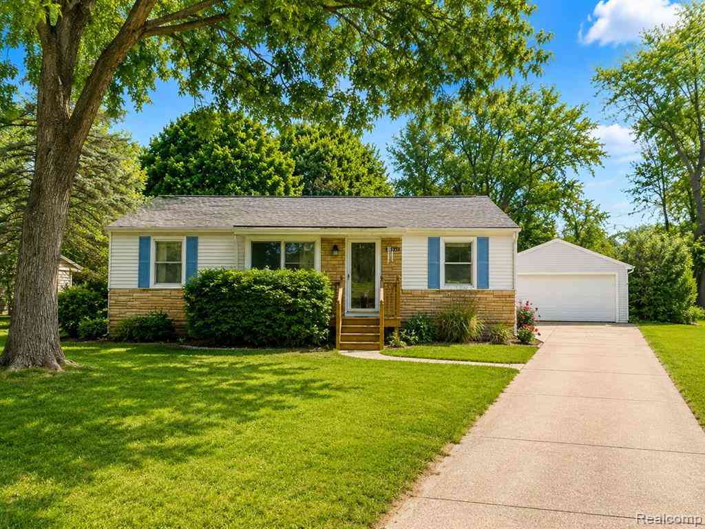 Homes For Sale - 1147 Jay Street <br/> Oakland County, Waterford, MI 48327