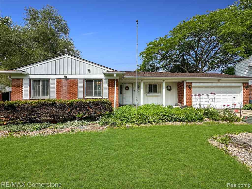 Homes For Sale - 21 Edison Avenue <br/> Ypsilanti, MI 48197