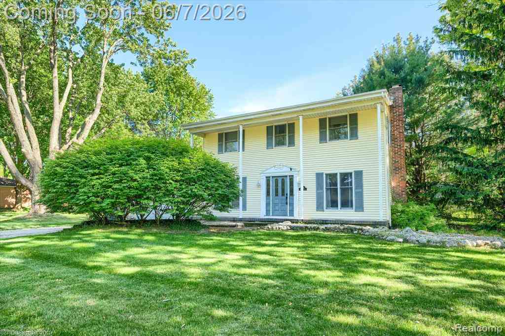 Homes For Sale - 4232 Knollwood Drive <br/> Grand Blanc, MI 48439