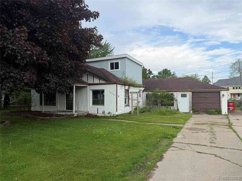 Homes For Sale - 39865 Sylvia Street <br/> Harrison Township, MI 48045