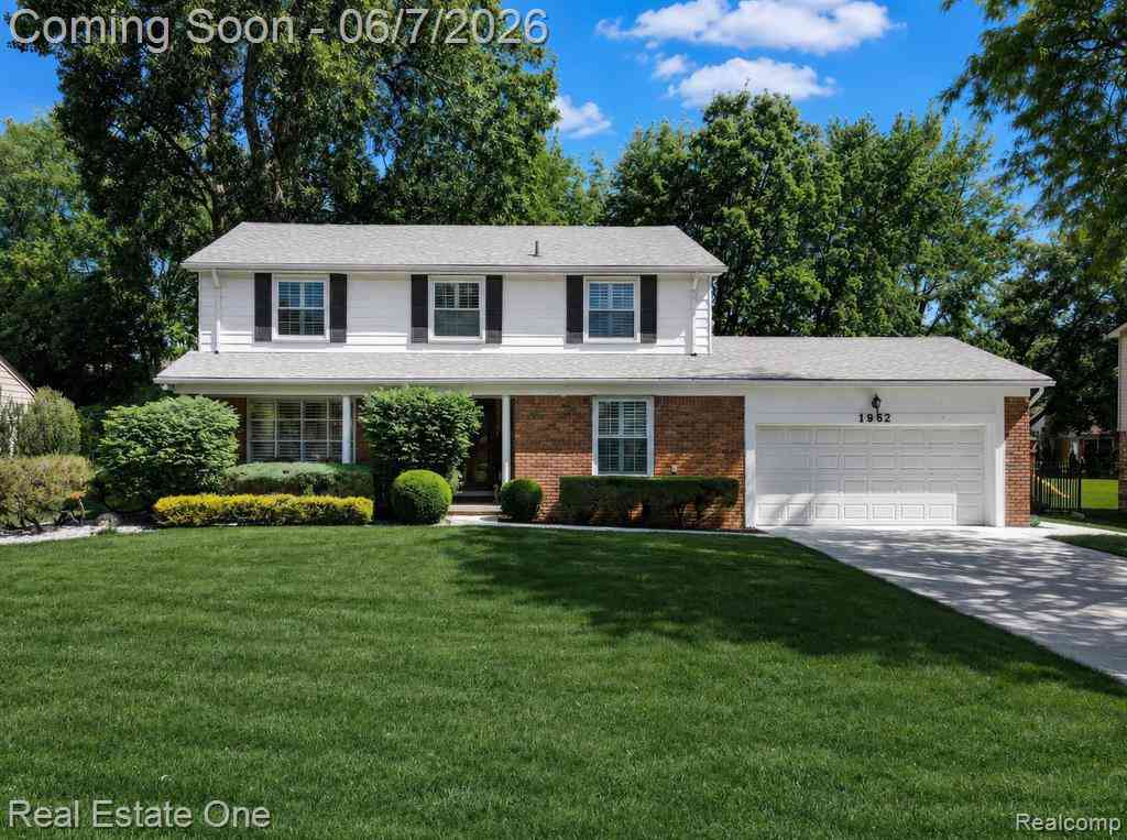 Homes For Sale - 1962 Canary Court <br/> Troy, MI 48084