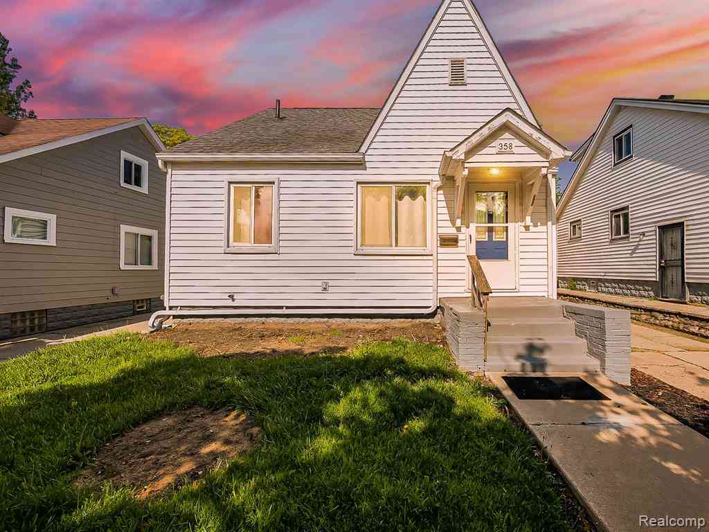 Homes For Rent - 358 S Marshall Street <br/> Pontiac, MI 48342