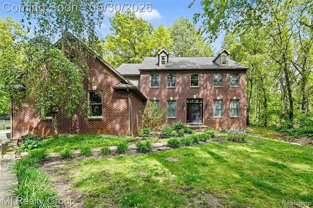 Homes For Sale - 2215 High Meadows Drive <br/> Oakland County, Ortonville, MI 48462