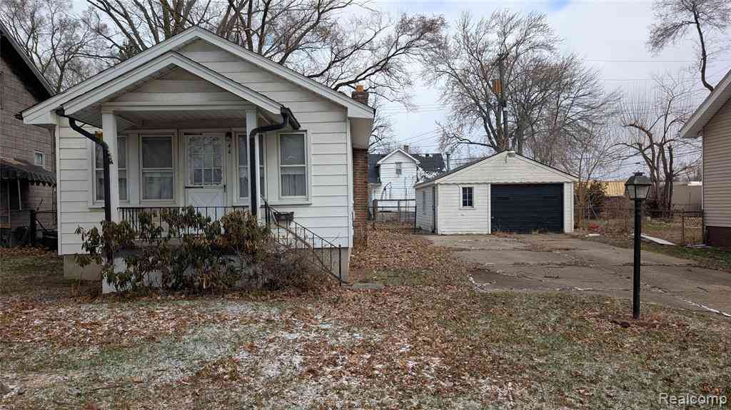 Homes For Sale - 44 W Elza Avenue <br/> Hazel Park, MI 48030