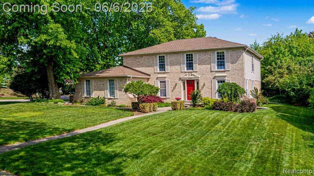 Homes For Sale - 2190 Babcock Drive <br/> Troy, MI 48084