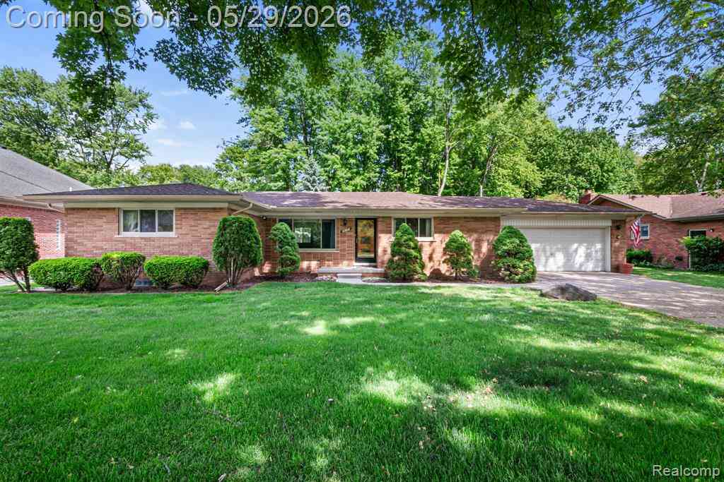 Homes For Sale - 38230 Chartier Street <br/> Harrison Township, MI 48045