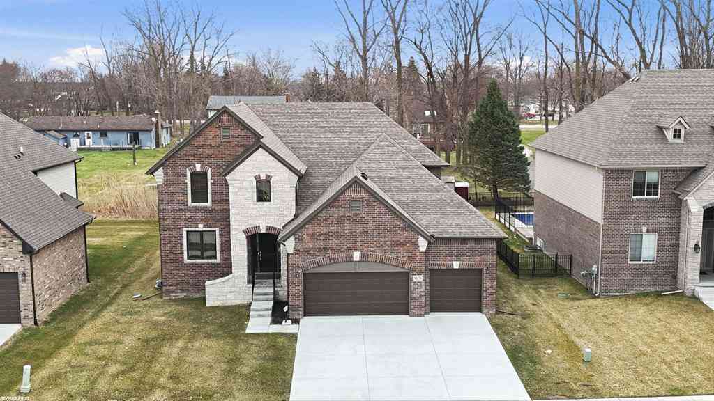 Homes For Sale - 50170 Kapalua Drive <br/> Macomb, MI 48042