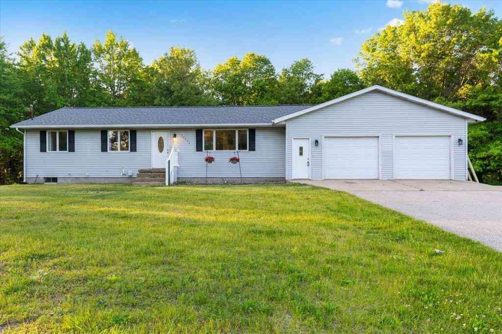 Homes For Sale - 20200 W Lake Montcalm Road <br/> Montcalm County, Howard City, MI 49329