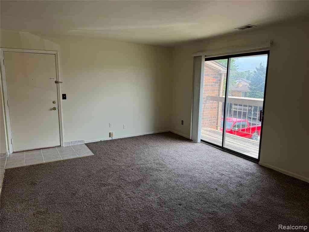 Condo For Rent - 34673 Clarkson Drive E E #78<br/> Fraser, MI 48026