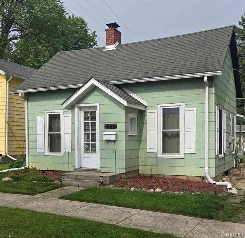 Homes For Sale - 1122 N Madison Street <br/> Lapeer County, Lapeer, MI 48446