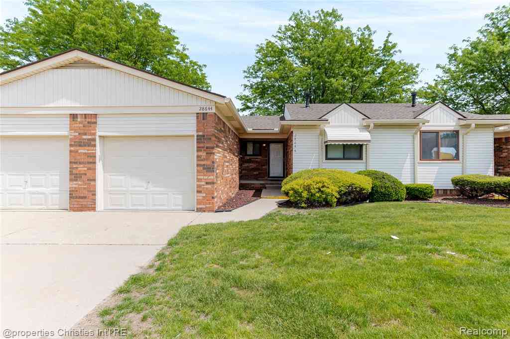Condo For Sale - 28644 Imperial Drive  #N/A<br/> Warren, MI 48093