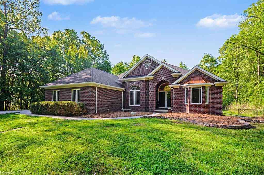 Homes For Sale - 8367 Lindsey Road <br/> Saint Clair County, Casco, MI 48064