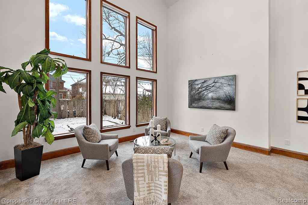 Homes For Sale - 18645 Roselawn Street <br/> Detroit, MI 48221
