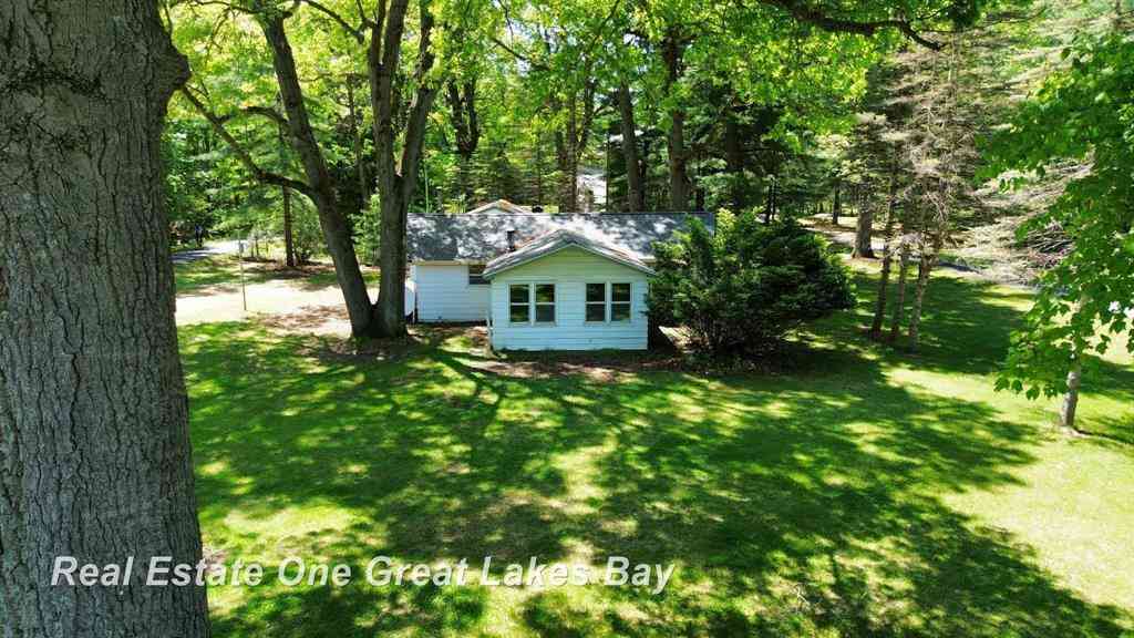 Homes For Sale - 11075 Spencer Road <br/> Saginaw County, Saint Charles, MI 48655