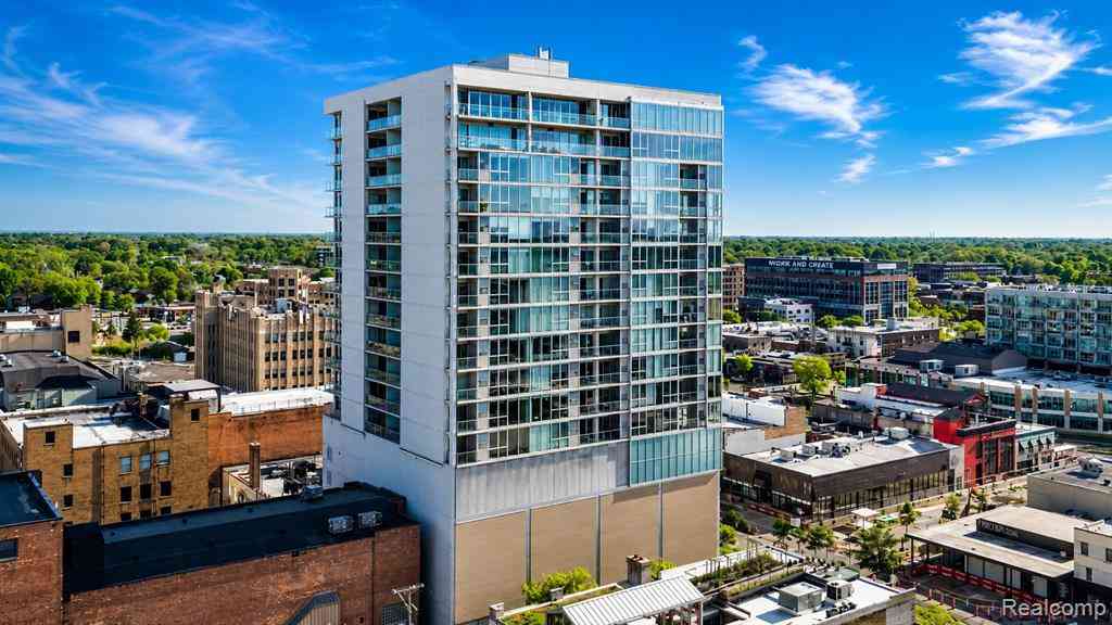 Condo For Sale - 432 S Washington Avenue  #1804<br/> Royal Oak, MI 48067