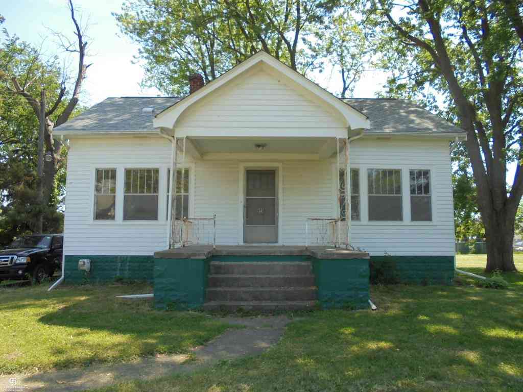Homes For Sale - 35080 Hengesbach Drive <br/> Clinton Township, MI 48035