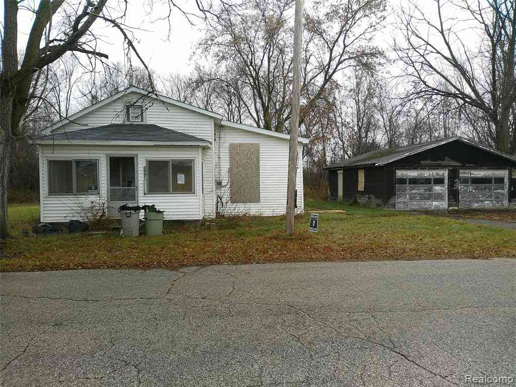 Homes For Sale - 301 Chesaning Street <br/> Saginaw County, Saint Charles, MI 48655