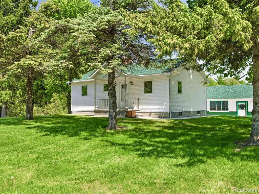 Homes For Sale - 2482 Range Road <br/> Port Huron, MI 48060