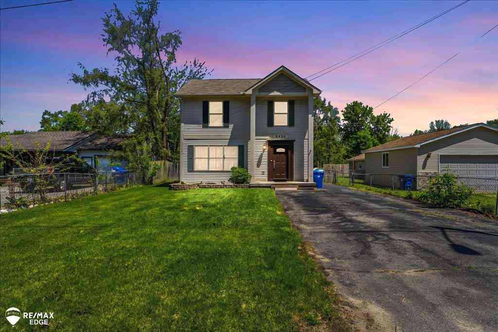 Homes For Sale - 6428 Saline Drive <br/> Oakland County, Waterford, MI 48329