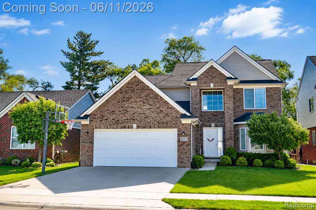 Homes For Sale - 9292 Liberty Court <br/> Livonia, MI 48150