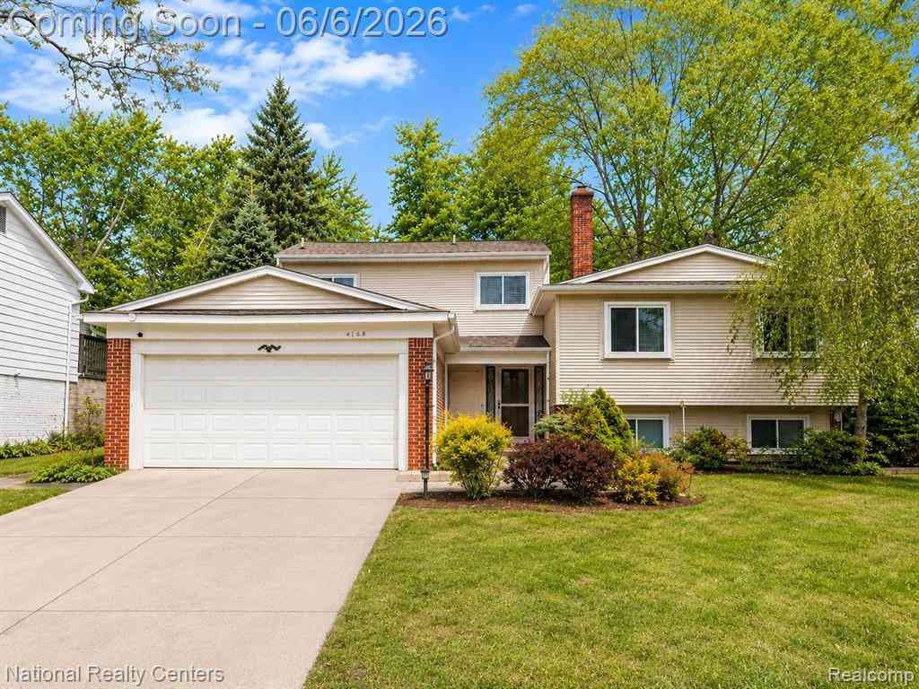 Homes For Sale - 2182 Yorktown Drive <br/> Ann Arbor, MI 48105