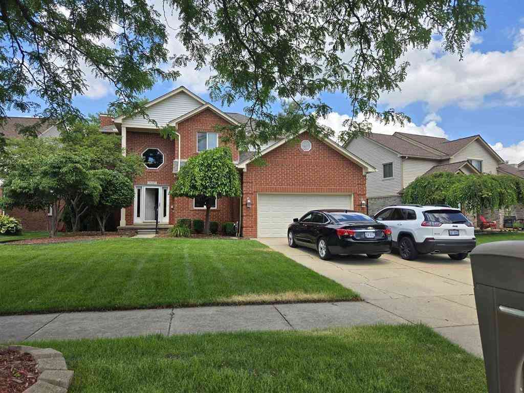 Homes For Sale - 11087 Shadow Creek Court <br/> Sterling Heights, MI 48313