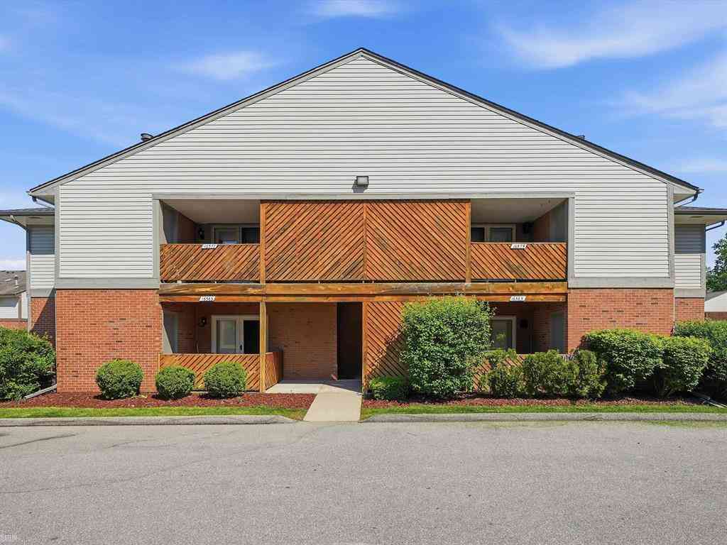 Condo For Sale - 16579 Woodlane Drive <br/> Fraser, MI 48026