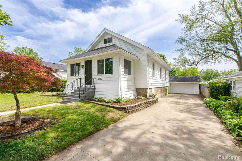 Homes For Sale - 1089 Myrtle Avenue <br/> Oakland County, Waterford, MI 48328