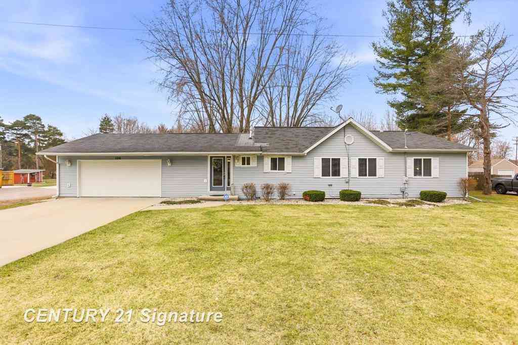Homes For Sale - 526 S Maple Street <br/> Saginaw County, Hemlock, MI 48626