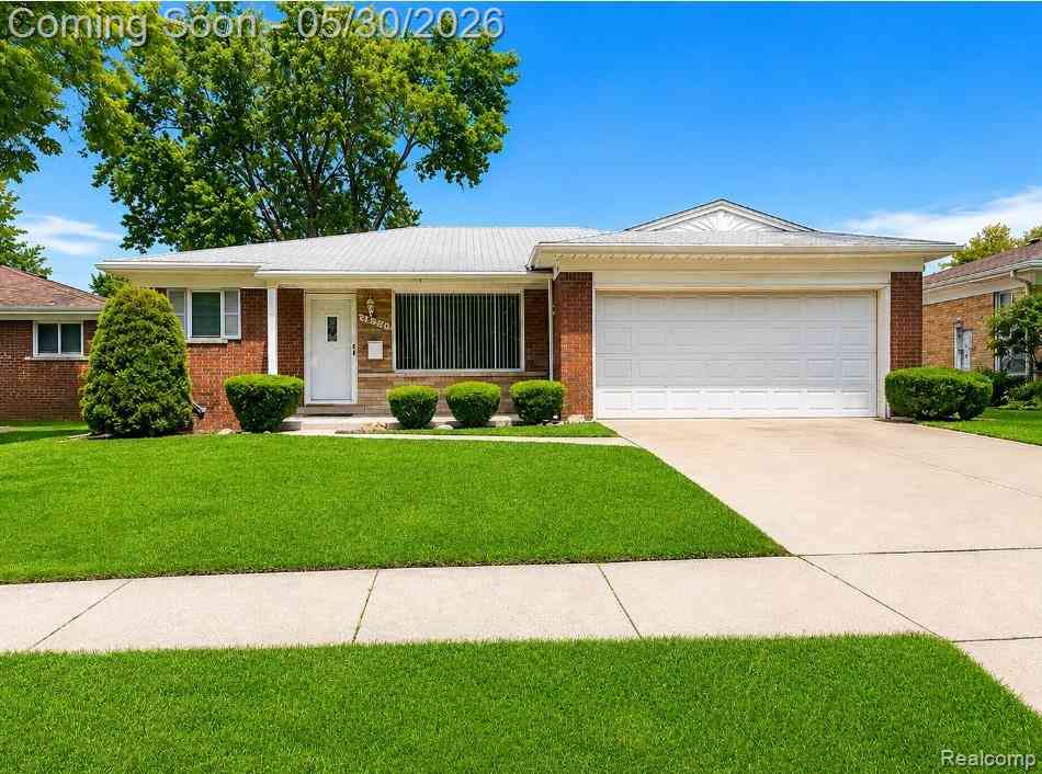 Homes For Sale - 13051 Burgundy Avenue <br/> Warren, MI 48089
