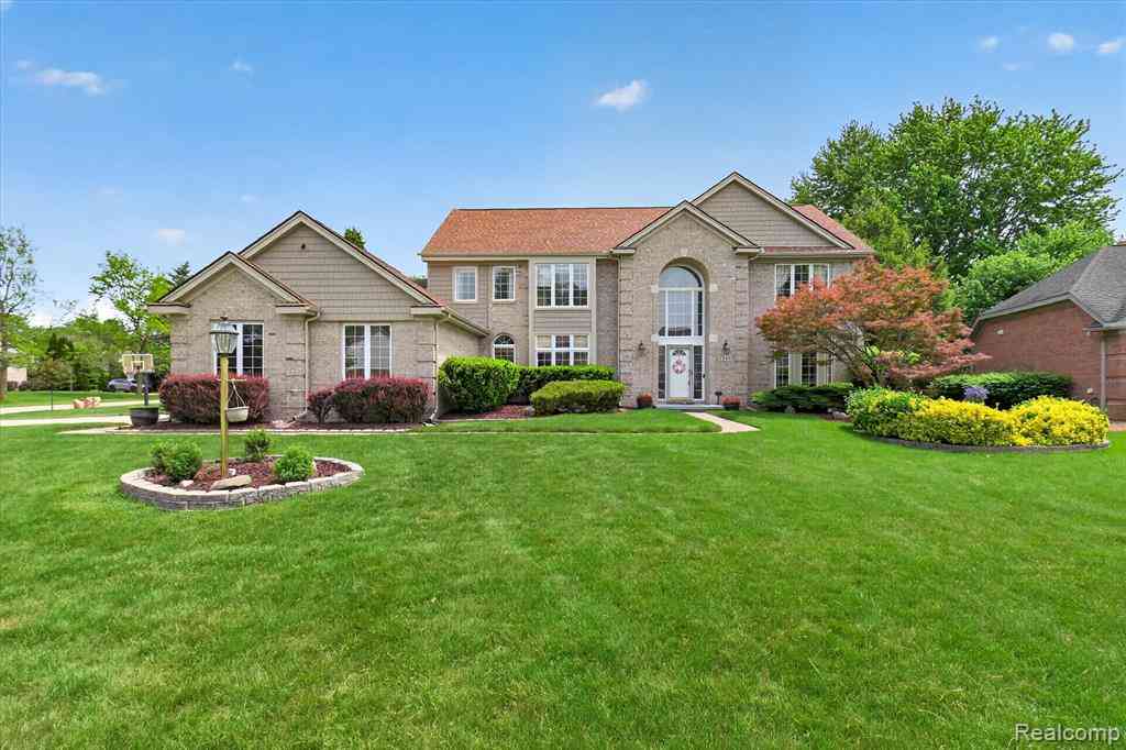 Homes For Sale - 7340 Briargate Drive <br/> Canton, MI 48187
