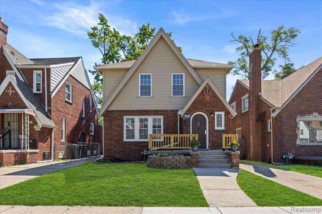 Homes For Sale - 18942 Santa Rosa Drive <br/> Detroit, MI 48221