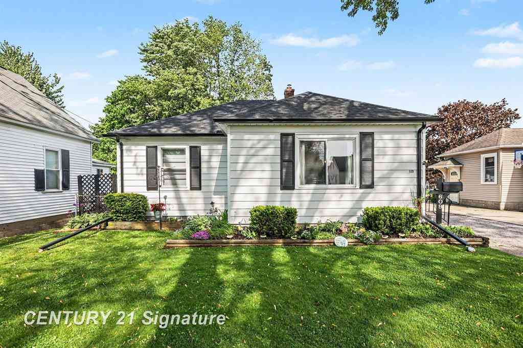 Homes For Sale - 609 S Alp Street <br/> Bay City, MI 48706