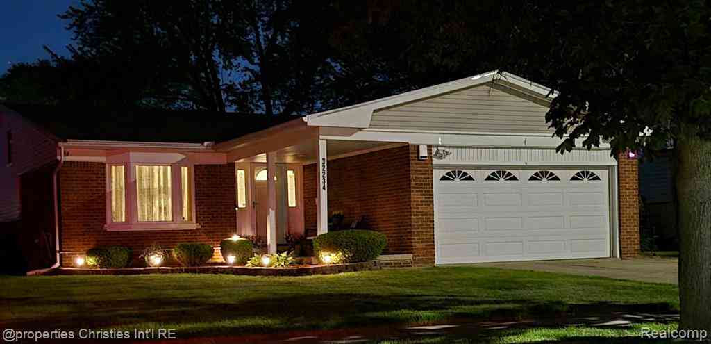 Homes For Sale - 32234 Lancaster Drive <br/> Warren, MI 48088