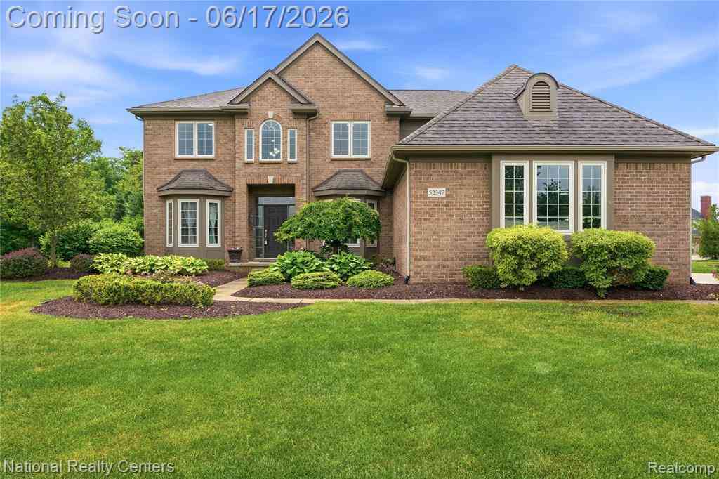 Homes For Sale - 52347 Ferndale Drive <br/> Northville, MI 48167