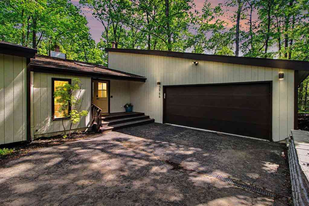 Homes For Sale - 3966 Penberton Drive <br/> Ann Arbor, MI 48105