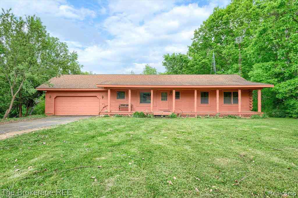 Homes For Sale - 1077 Hadley Road <br/> Lapeer, MI 48446