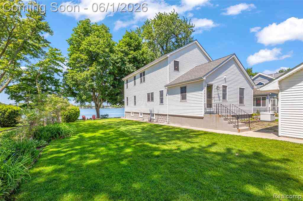Homes For Sale - 4333 Hunters Drive <br/> Highland, MI 48356