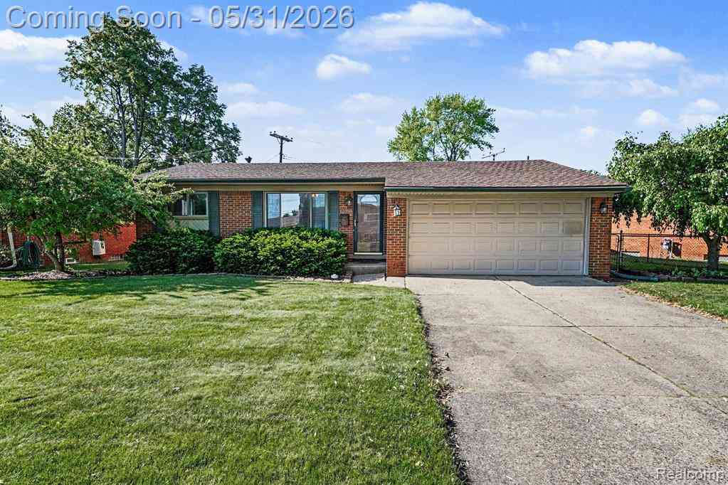 Homes For Sale - 39227 Farmhill Drive <br/> Sterling Heights, MI 48313