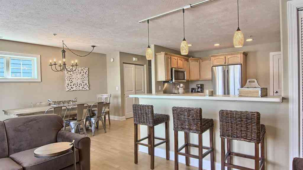 Condo For Sale - 715 E State Street <br/> Traverse City, MI 49686